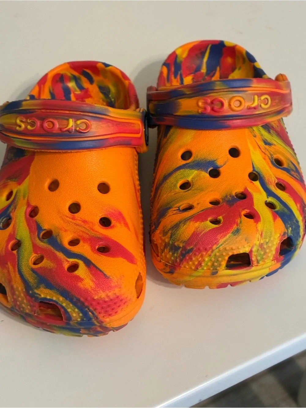 CROCS Kids Classic Clog in Orange with Multicolor Swirl -Toddler 8